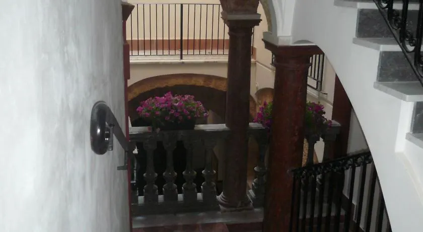 Palazzo Nuccio Guest House パレルモ ホテル